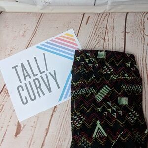 Tall Curvy Patterned Leggings